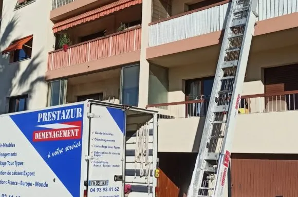 Monte-meuble au Cannet 06, Cannes, Prestazur Déménagement
